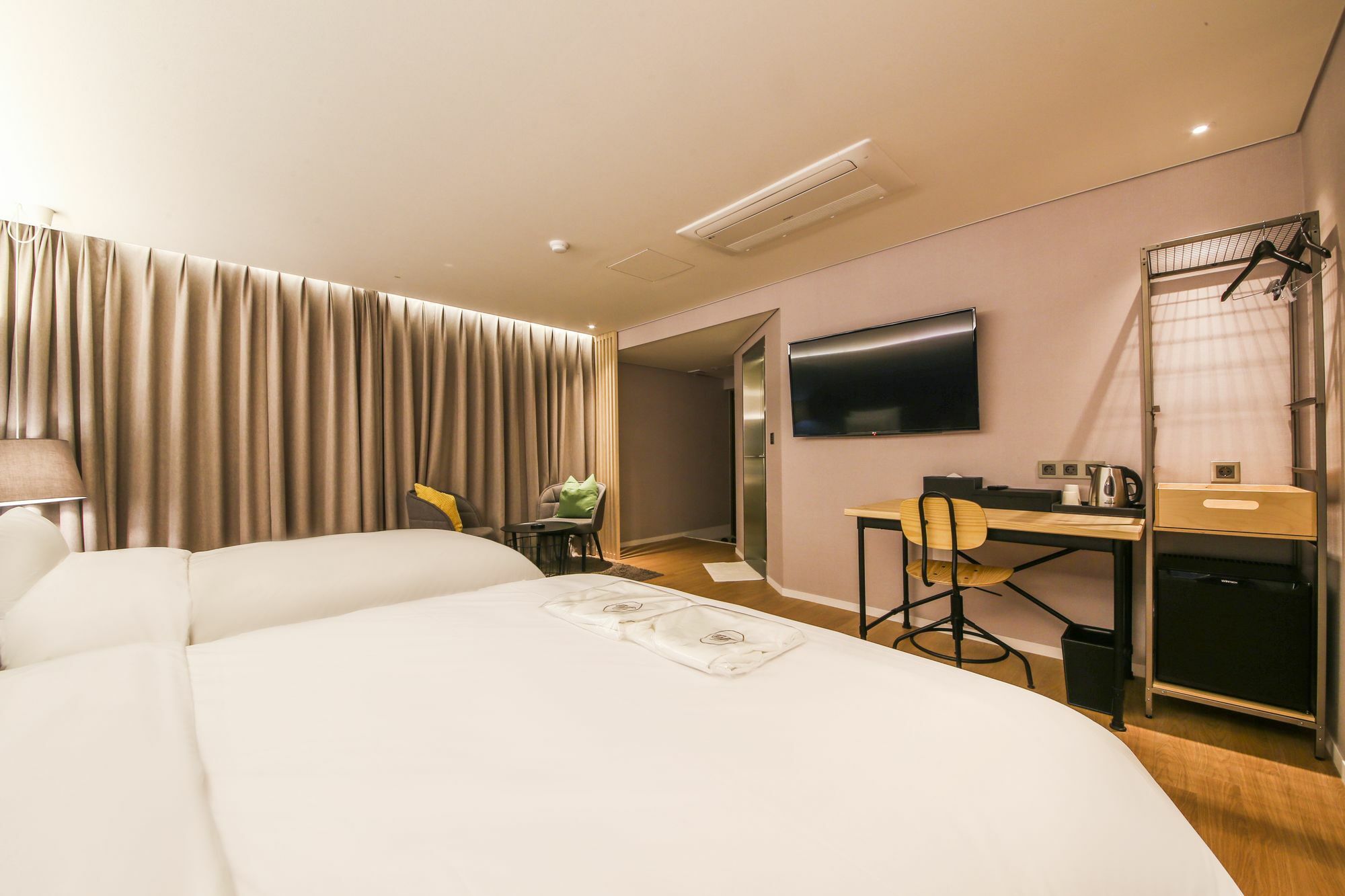 Hotel Londoner Hwamyeong Busan Exterior foto
